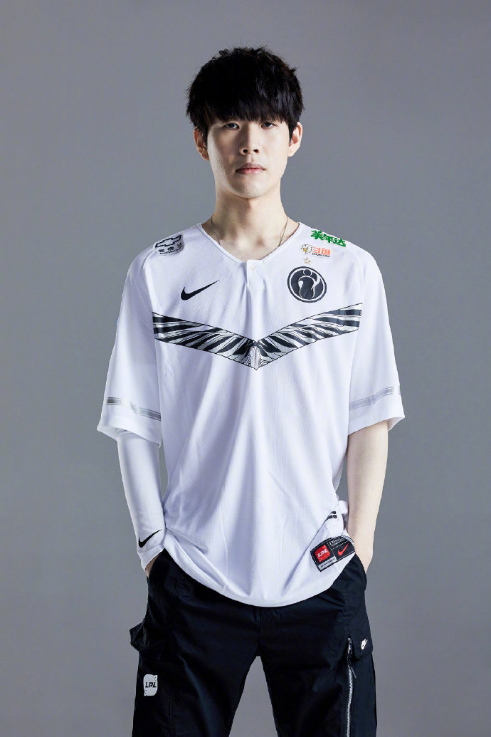 亚运中单双人采访，Chovy：不因补刀多而自豪 亚运会一定会拿到金牌