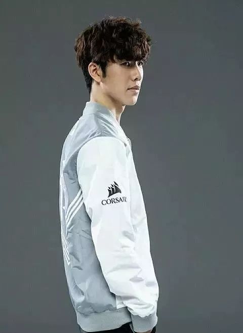 JDG败者群访：Missing直言虽然输了 但队伍正在变好